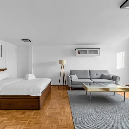 Mokotów Serene Varsovia